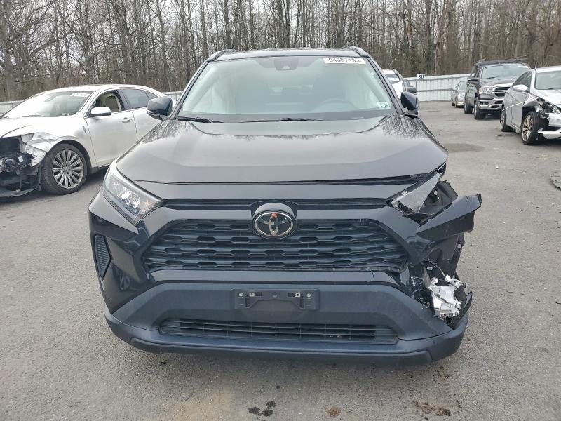 Фото 5 - TOYOTA RAV4