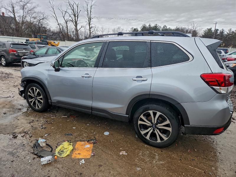 Фото 2 - SUBARU FORESTER
