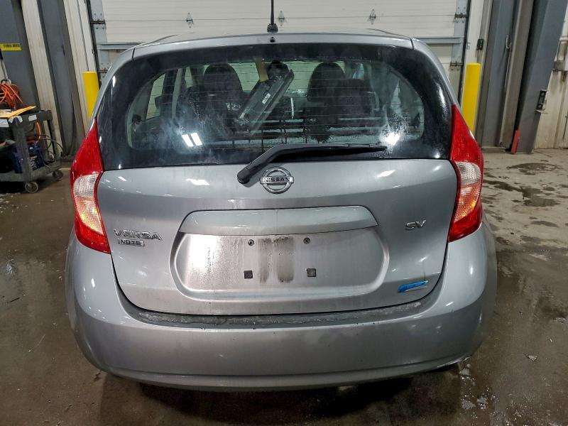 Фото 6 - NISSAN VERSA