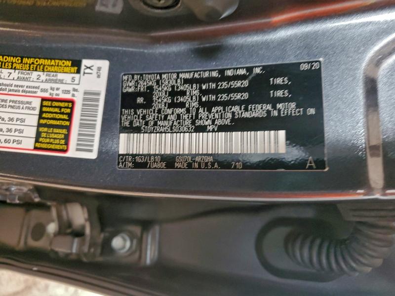 Фото 14 - TOYOTA HIGHLANDER