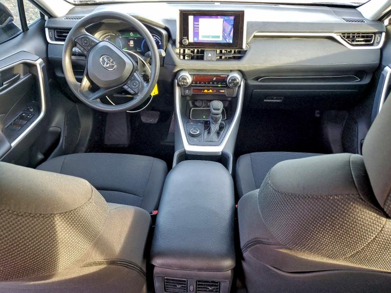 Фото 8 - TOYOTA RAV4