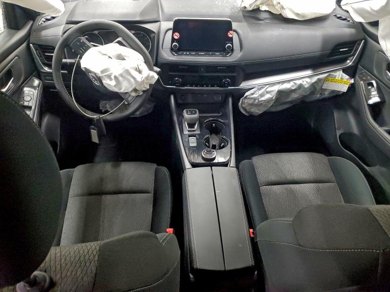 Фото 8 - NISSAN ROGUE