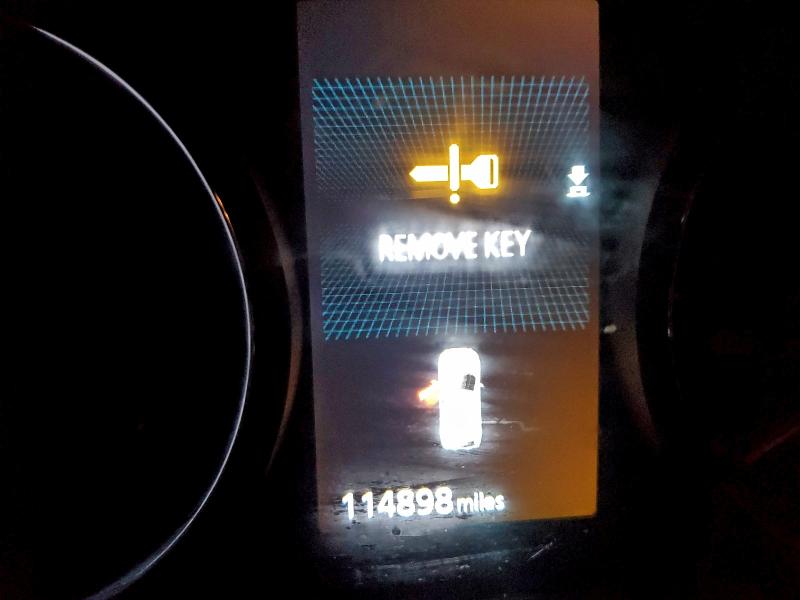 Фото 9 - MITSUBISHI OUTLANDER