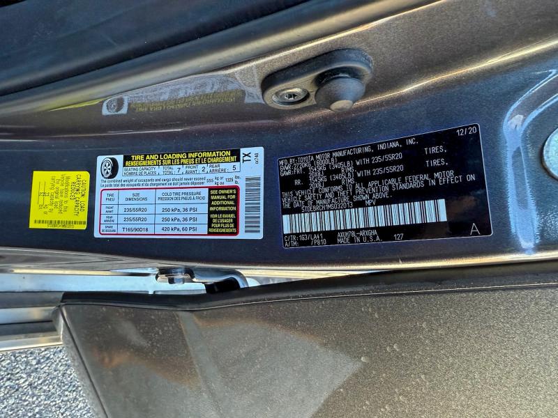 Фото 10 - TOYOTA HIGHLANDER