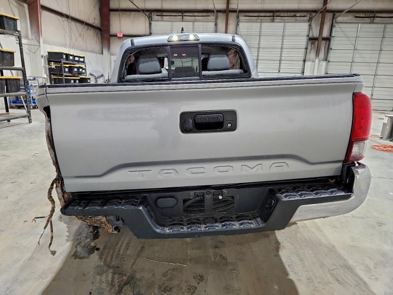 Фото 6 - TOYOTA TACOMA