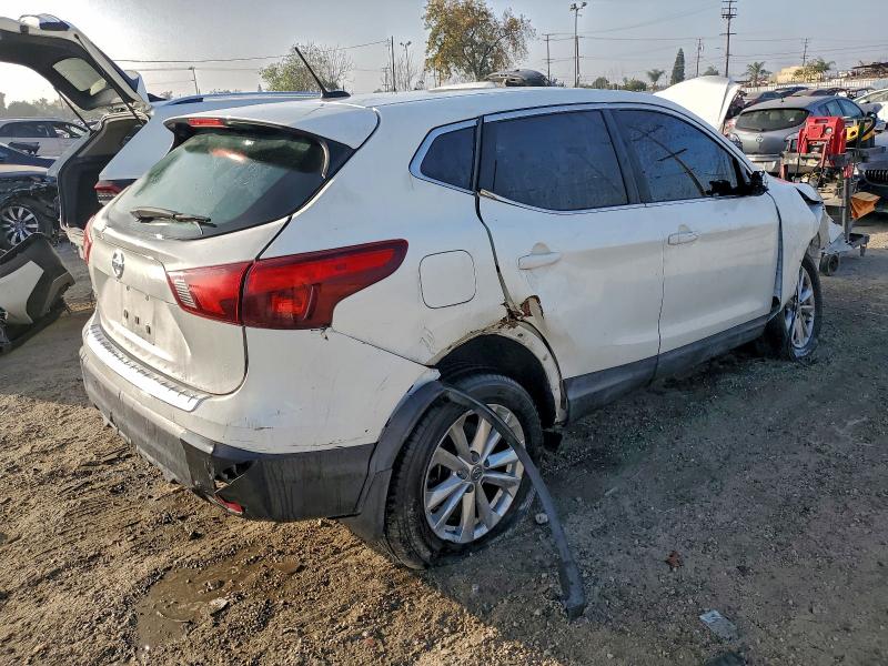 Фото 3 - NISSAN ROGUE