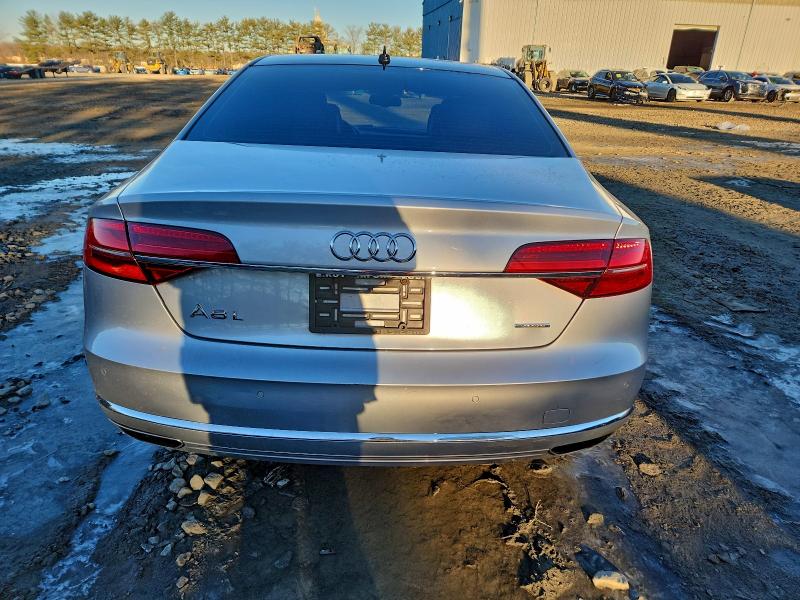 Фото 6 - AUDI A8