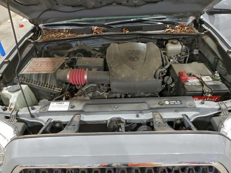 Фото 11 - TOYOTA TACOMA