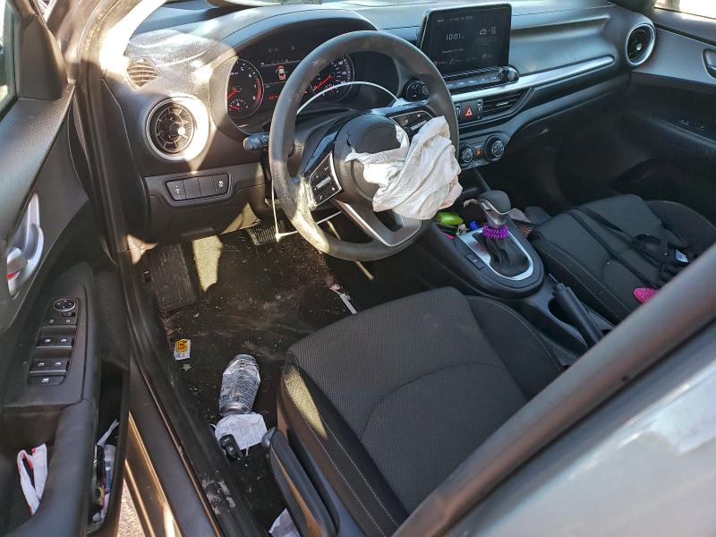 Фото 8 - KIA FORTE