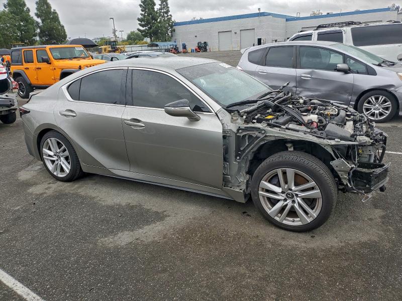 Фото 4 - LEXUS IS