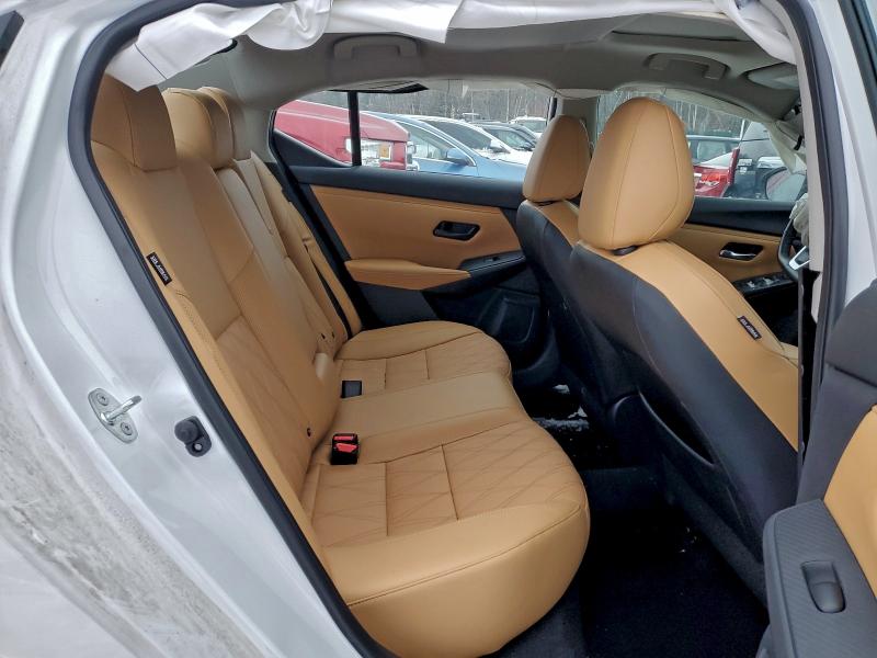 Фото 10 - NISSAN SENTRA