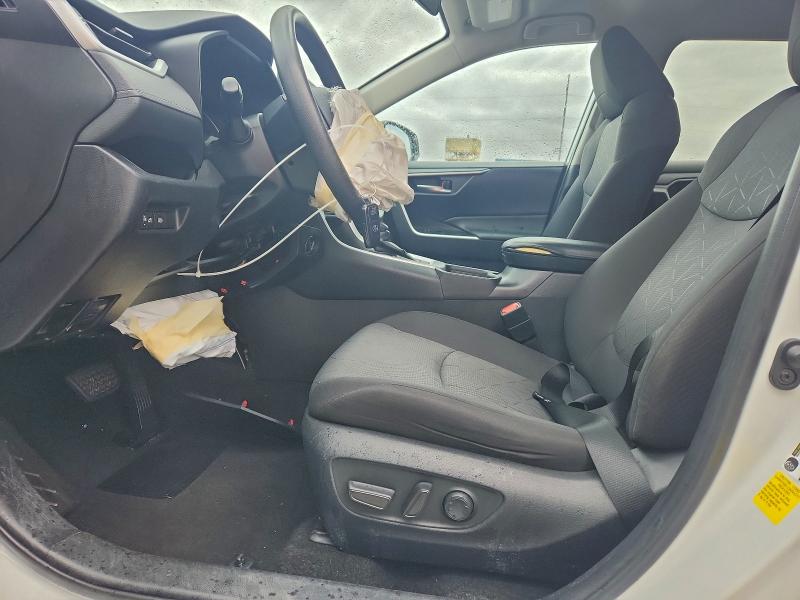 Фото 7 - TOYOTA RAV4