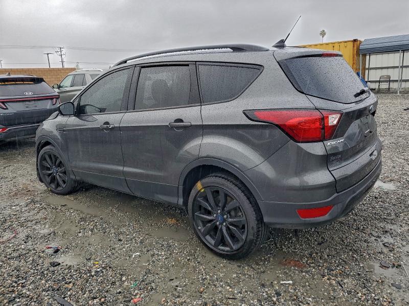 Фото 2 - FORD ESCAPE