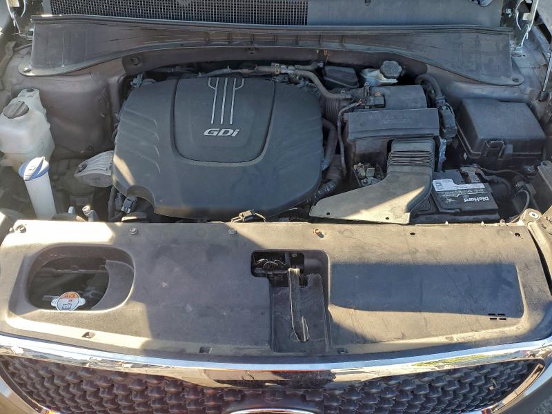 Фото 12 - KIA SORENTO