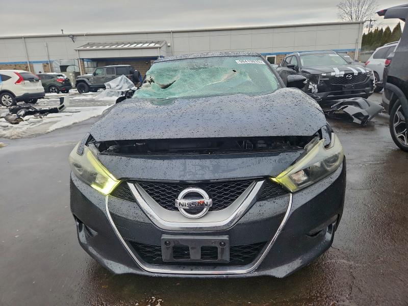 Фото 5 - NISSAN MAXIMA