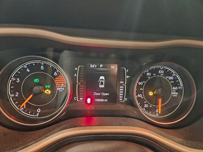 Фото 9 - JEEP GRAND CHER