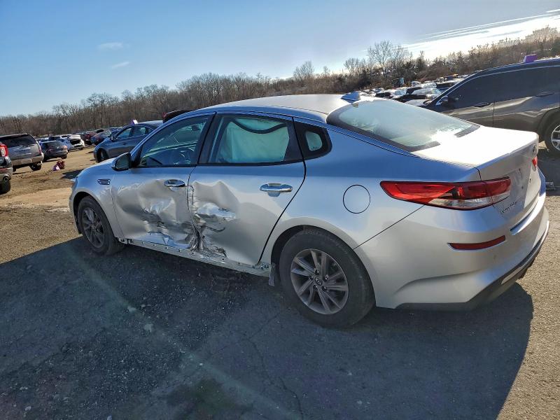 Фото 2 - KIA OPTIMA