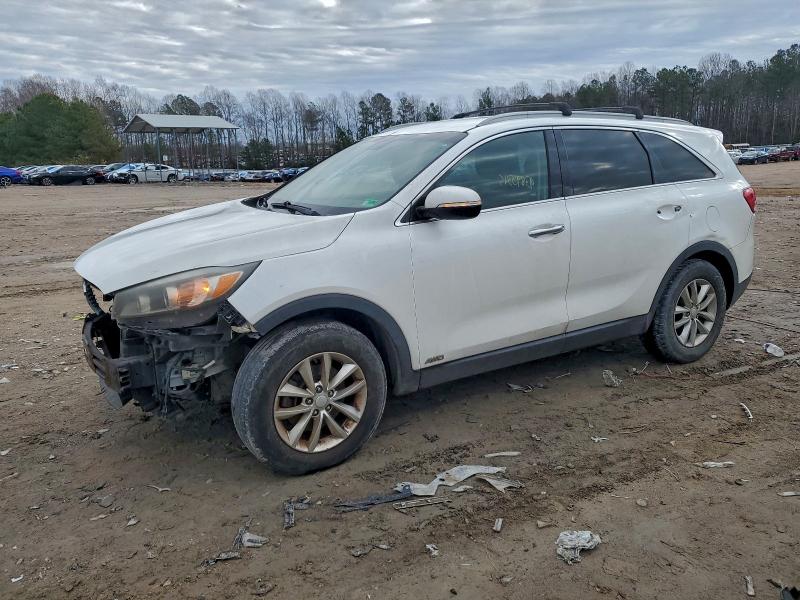 Фото 1 - KIA SORENTO