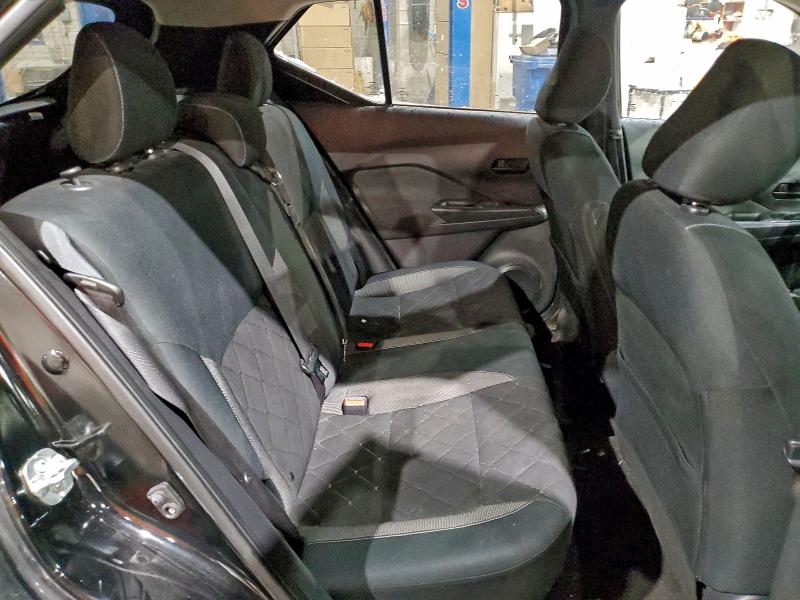 Фото 10 - NISSAN KICKS