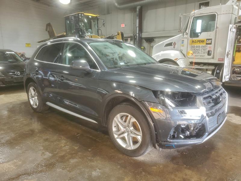 Фото 4 - AUDI Q5