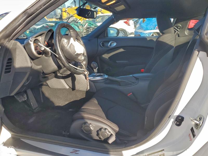 Фото 7 - NISSAN 370Z