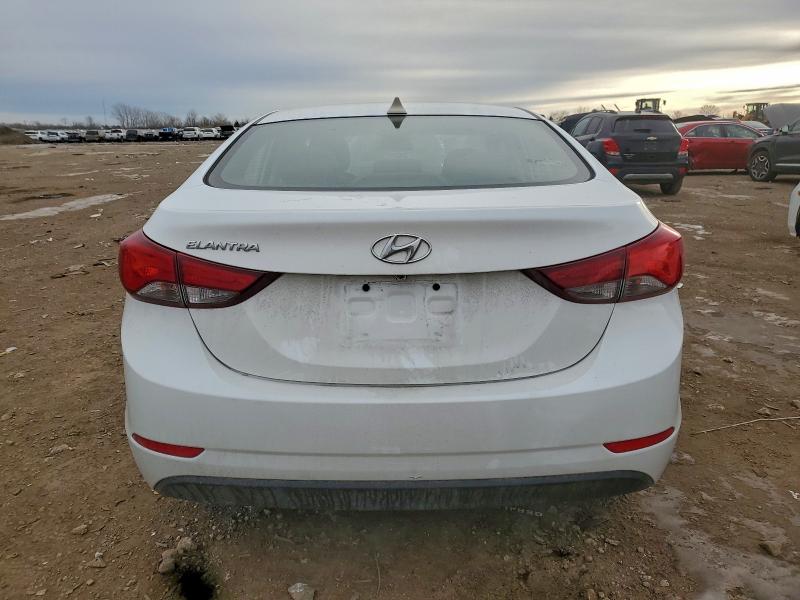 Фото 6 - HYUNDAI ELANTRA