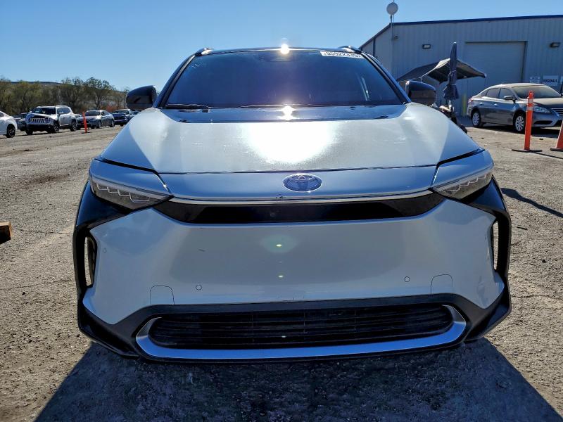 TOYOTA BZ4X XLE 2024 VIN JTMAAAAA8RA033169