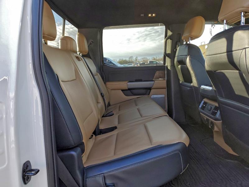 Фото 10 - FORD F-150