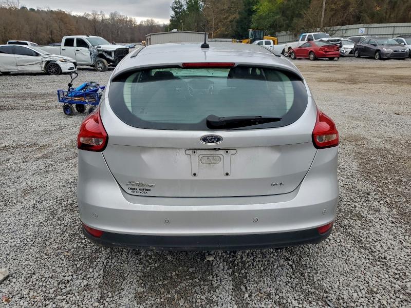 Фото 6 - FORD FOCUS