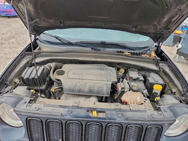 Фото 11 - JEEP RENEGADE