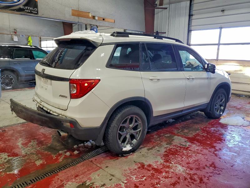 Фото 3 - HONDA PASSPORT