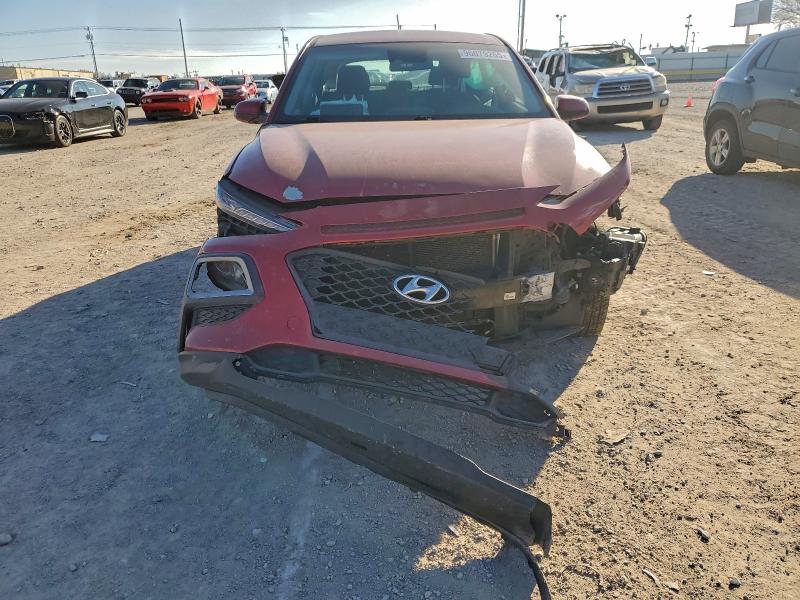 Фото 5 - HYUNDAI KONA