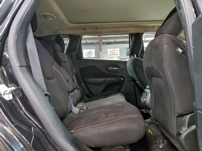 Фото 11 - JEEP GRAND CHER