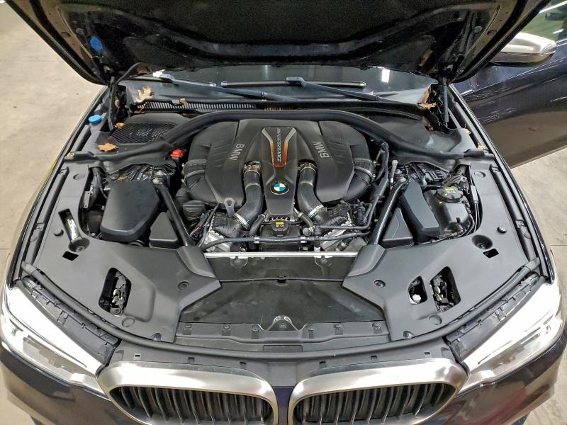 Фото 11 - BMW M5