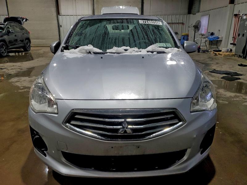 Фото 5 - MITSUBISHI MIRAGE