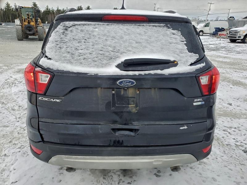 Фото 6 - FORD ESCAPE