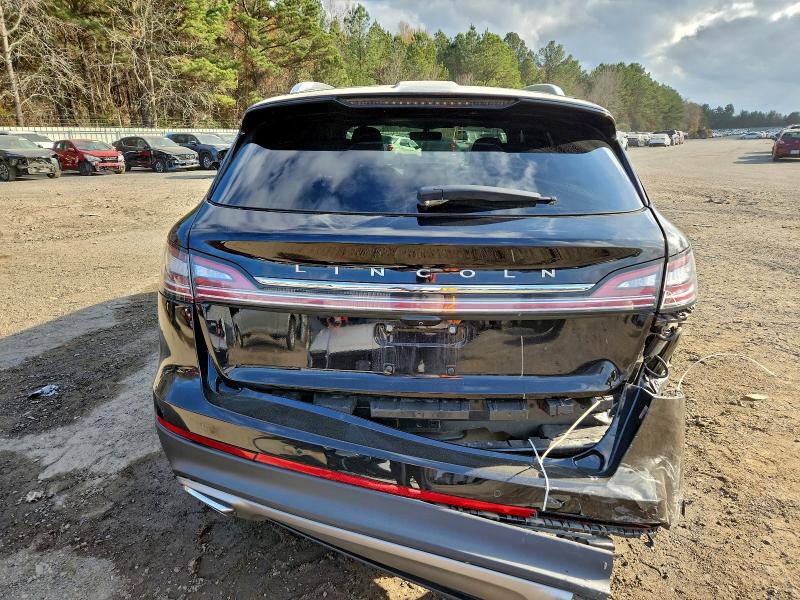 Фото 6 - LINCOLN NAUTILUS