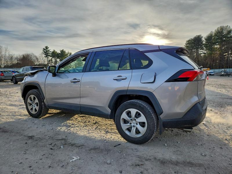 Фото 2 - TOYOTA RAV4