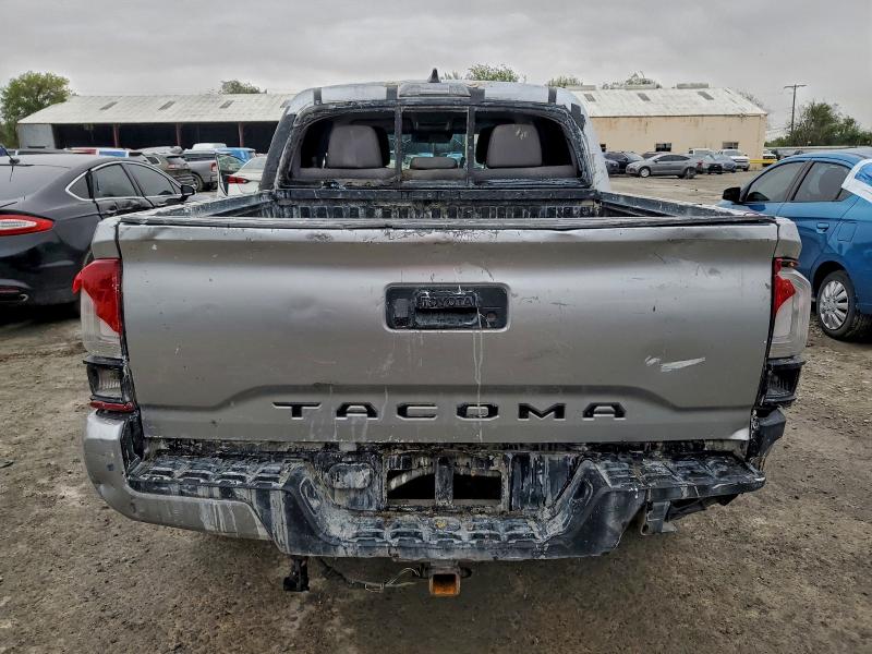 Фото 6 - TOYOTA TACOMA