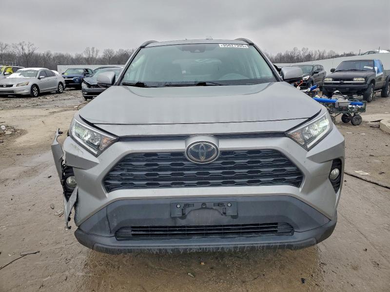 Фото 5 - TOYOTA RAV4