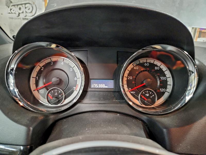 Фото 9 - DODGE CARAVAN