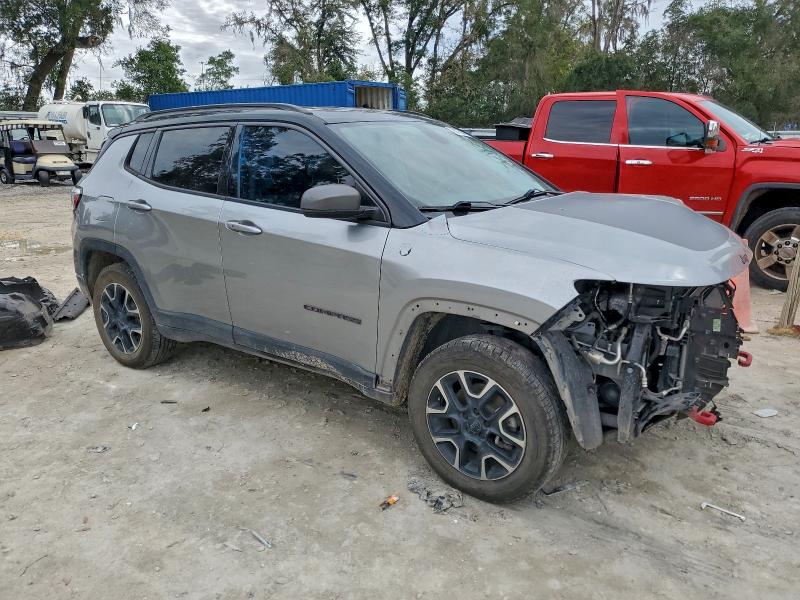 Фото 4 - JEEP COMPASS