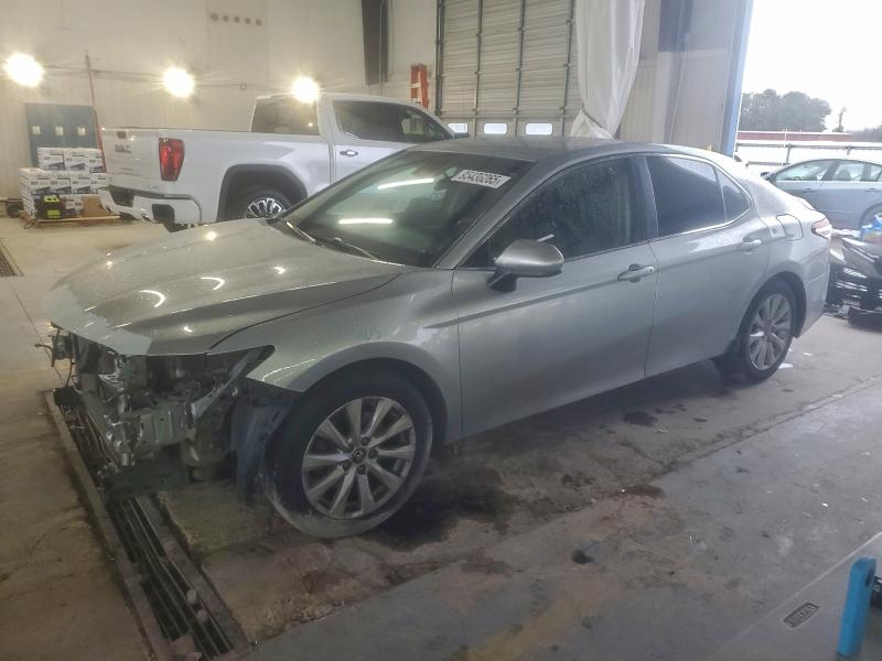 Фото 1 - TOYOTA CAMRY