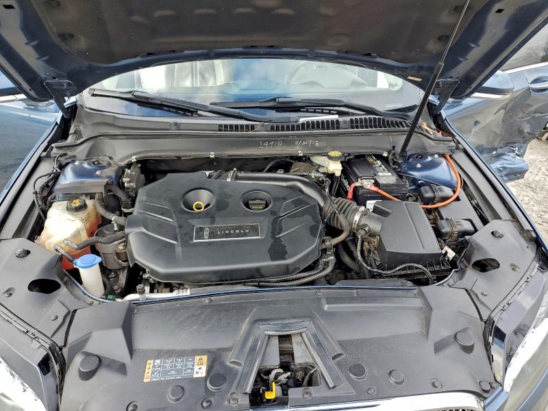 Фото 11 - LINCOLN MKZ