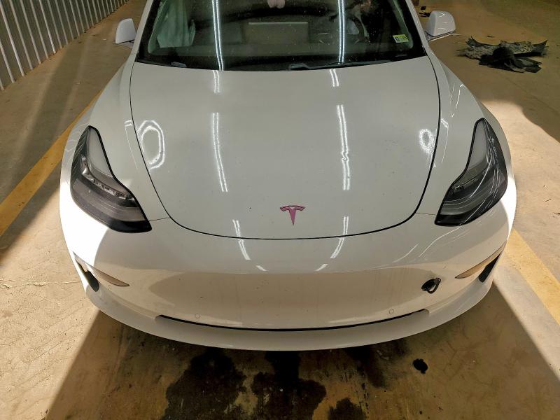Фото 11 - TESLA MODEL 3
