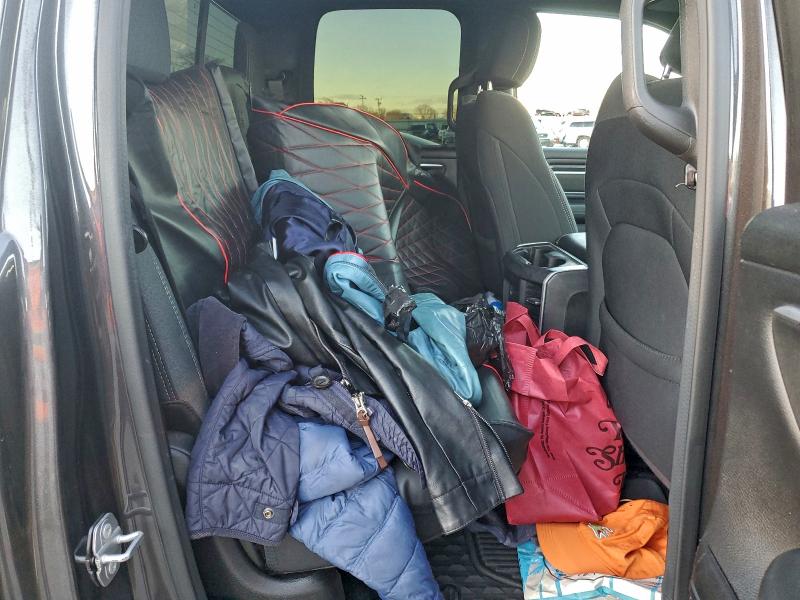 Фото 10 - RAM 1500