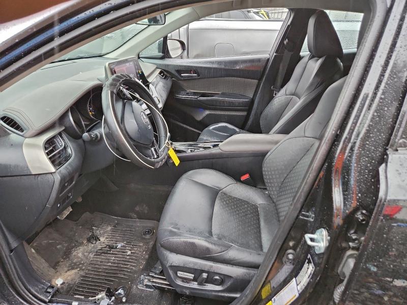 Фото 7 - TOYOTA C-HR