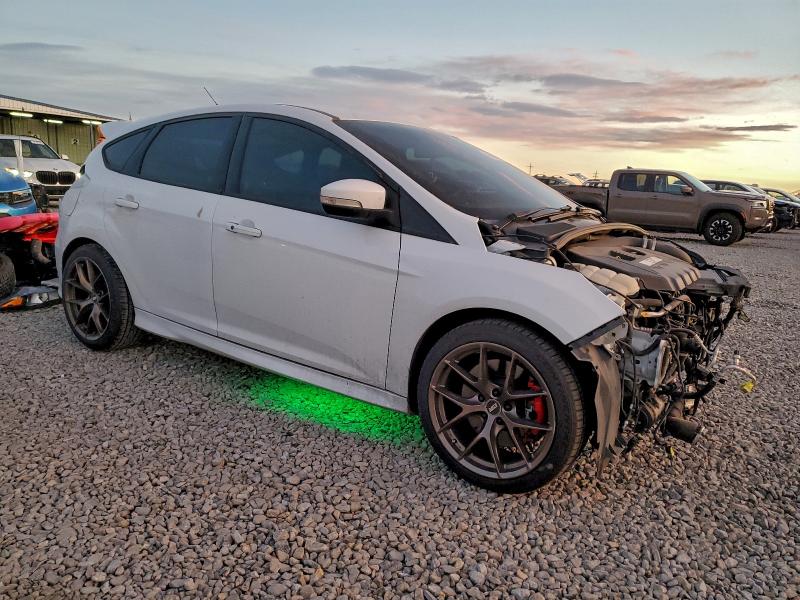 Фото 4 - FORD FOCUS