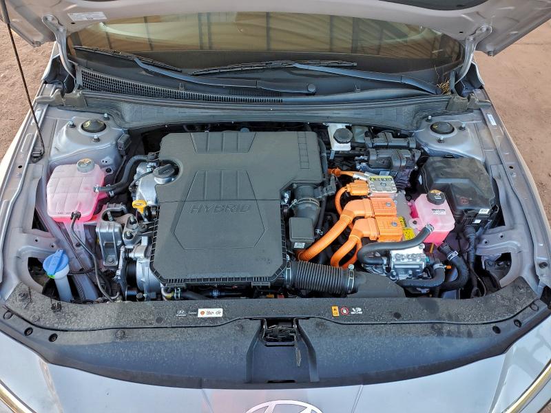 Фото 11 - HYUNDAI ELANTRA