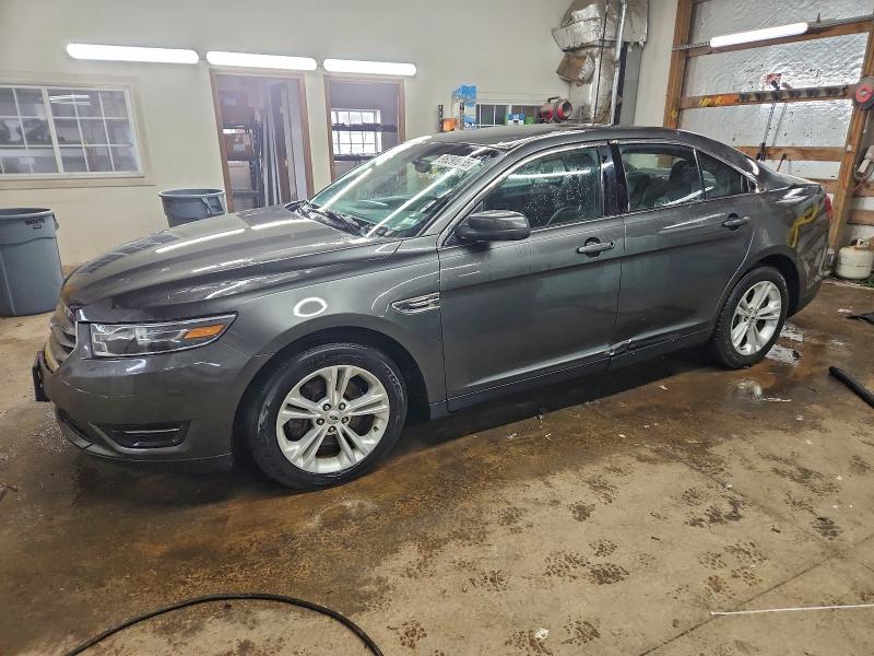 FORD TAURUS 2018 VIN 1FAHP2E85JG133263